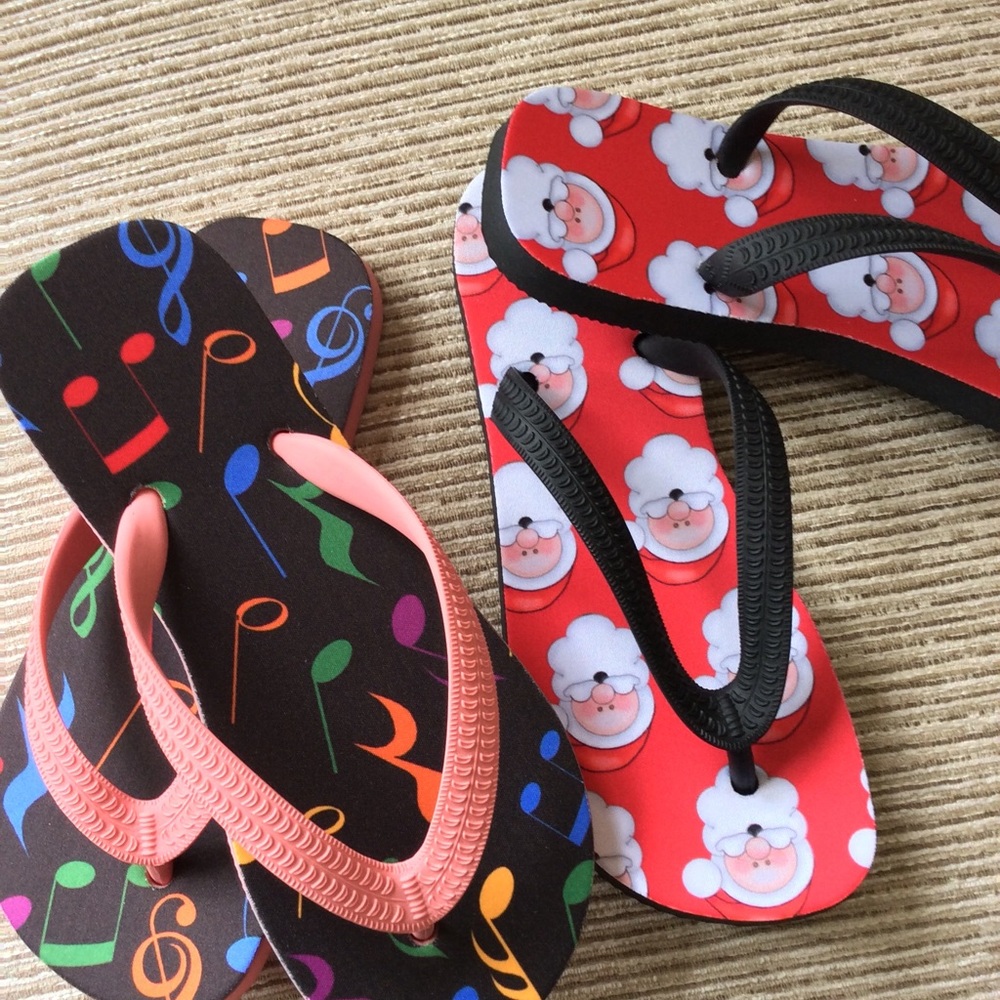 Children’s flip flops 2 pair for $5